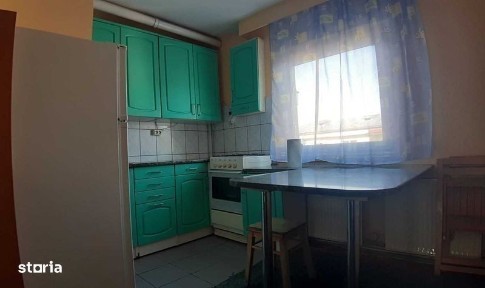 vand apartament 3 camere