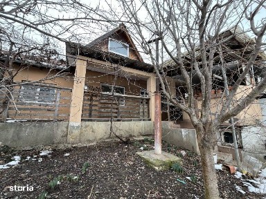 Casa la sol,3camere constructie mixta,renovata,mobilata,utilata,Valu l