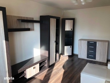 PF vand apartament central, luminos, spatios, decomandat, 3 cam, 65mp