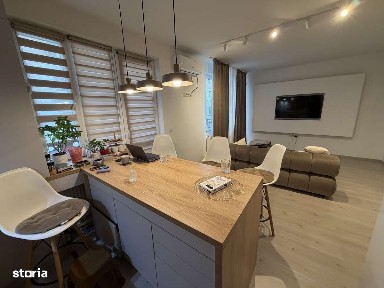 VÂNZARE - Apartament 3 camere | Zona 9 Mai - Registrul Comerțului