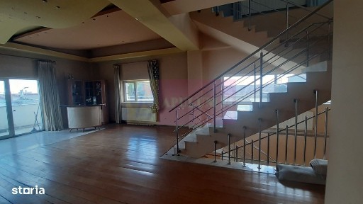 Două Etaje în Vilă în zona Voluntari de Închiriat