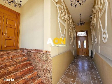 Clădire istorică ultracentrală, PUB + 13 birouri, S+P+M, renovată 2024