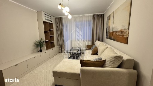 Apartament 3 camere, semidecomandat, zona Sagului