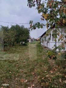 Casa taraneasca in centru- Hatuica