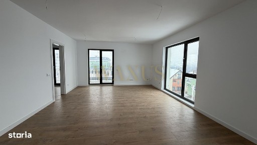 Apartament 3 camere, etaj 4 cu lift, zona Calea Moldovei