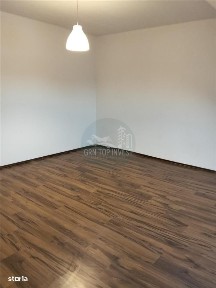 Apartament 2 camere la mansarda in zona Strand
