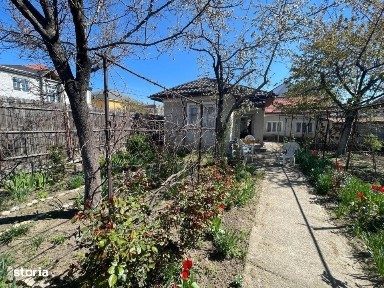 Casa parter bilaterala cu teren de 401mp si toate utilitatile in Catar