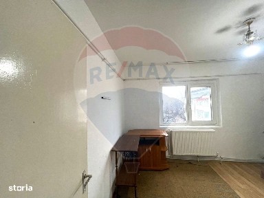 Apartament cu 2 camere de vânzare pe strada Metalurgiei