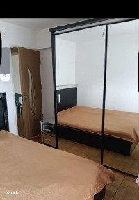 Vand apartament Ineu 68 mp
