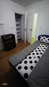 Inchiriez apartament cu trei camere