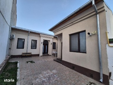Casa 4 cam 200mp, caramida teren 509 mp mobilata zona Centru