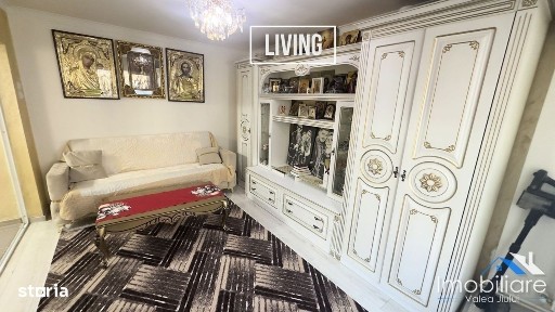 Apartament tip duplex - 4 camere, etaj 4, Str. 1 Decembrie, Petroșani