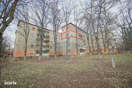 Apartament cu 3 camere, de vânzare în zona Rogerius