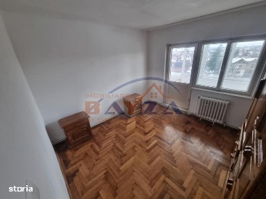 Apartament 3 camere decomandat - Zona Hortensiei, garaj sub bloc