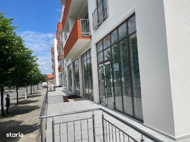 Spatiu comercial 170 mp cu vitrina la strada 2 accese zona Garii