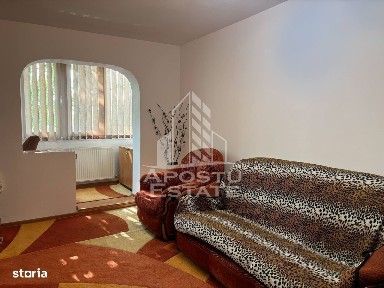 Apartament cu doua camere, centrala proprie, zona Lipovei