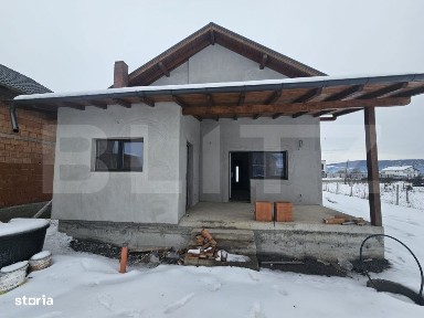 Casa semifinisata de vanzare - Jelna