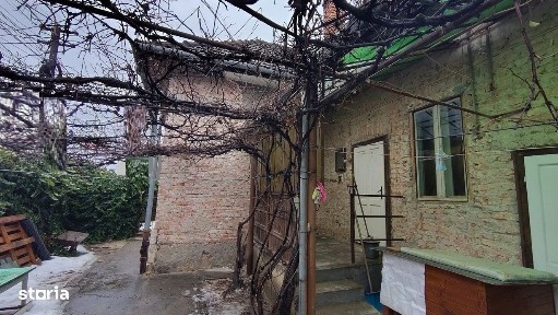 Casa cu potential comercial - 130 mp, teren 274 mp - Dâmbul Rotund