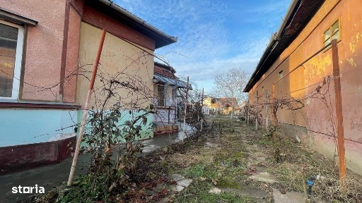CASA ULTRACENTRALA SALONTA