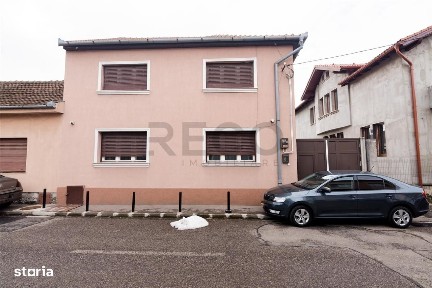 RECO Casa cu 4 camere la 5 minute de centru (Olosig) -Oradea-curte si