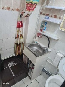 Inchiriez camera camin