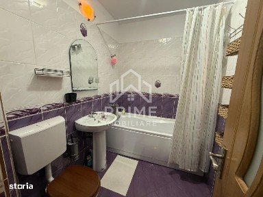 Apartament 3 camere de vanzare | 75 mp | Lift | 2 locuri de parcare +