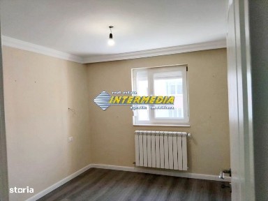 Apartament 2 dormitoare + living Alba Iulia zona Mall