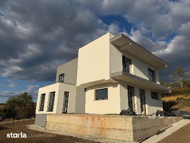 Casa singur in curte zona Selimbar-Sibiu, Comision O %
