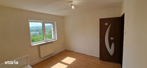 Ocazie ! 3 camere 65 mp + balcon, Manastur