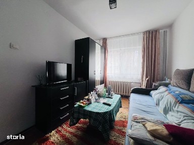 Apartament 2 camere, semidecomandat, 60 mp, parter, zona Lipovei