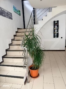 PENSIUNE deosebita Moieciu de Sus 7 camere cu baie proprie