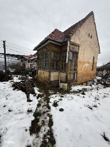 Casa demolabila, teren 461 mp, Intersectia 7 strazi, zona Gruia