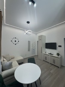 Inchiriez garsoniera centru