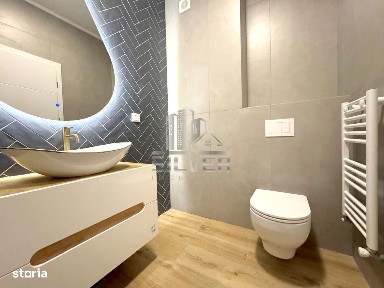Apartament cu 2 camere dec. recent finisat+terasa de 12 mp/CF.