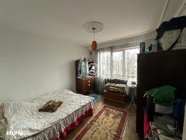 Apartament 3 camere de vanzare Tatarasi