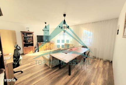 De inchiriat apartament cu 4 camere, Zona str. Eroilor!