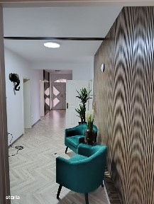 Imobil- 5niveluri, 17camere, 9bai, +apartament la et.3, curte, Zorilor