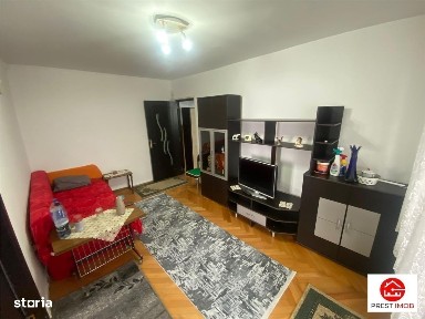 Apartament cu doua camere de vanzare in Dambu