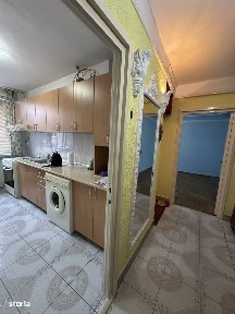 De vanzare apartament 3 camere, 2 bai,situat in zona Centrala 59.000e