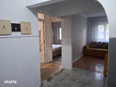 Apartament 3 camere, 55 mp, etaj 1 - zona Lipovei