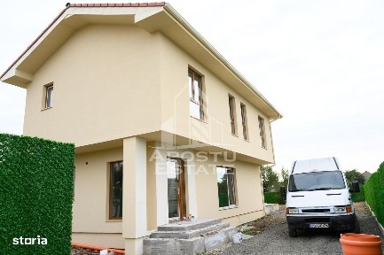 Casa individuala vatra satului Sacalaz