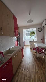 Apartament 3 camere, 76.80 mp, zona Ultracentral