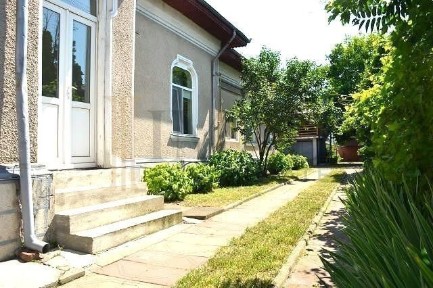 Imobil cu Mare Potential Comercial Calea Domneasca Vizavi de Turnul Ch