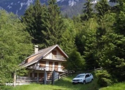 Vanzare Cabana in pitorerscul peisaj din Plaiul Foii, Zarnesti Brasov