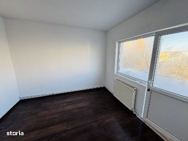 Lipovei, 3 camere renovat, decomandat, centrala termica
