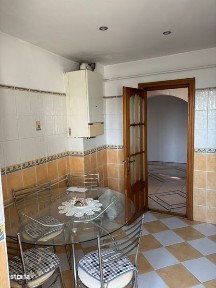 Vand apartament 4 cam Focsani. Bl Garii.
