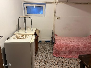 1 camera cu acces la baie si bucatarie in zona Pacurari