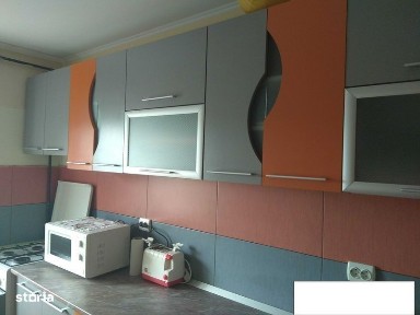 Apartament de inchiriat cu 3 camere-CENTRAL- Valabil daca e vizibil