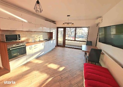 Dau în chirie apartament 3 camere Ultracentral- T.Vladimirescu