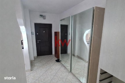 Apartament cu 3 camere in Podu Ros, Rond, et.1